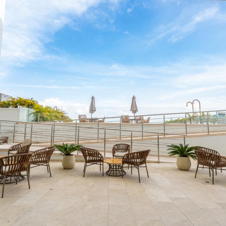 Apartamento con vista al mar cerca del aeropuerto - One-Bedroom Apartment - 41