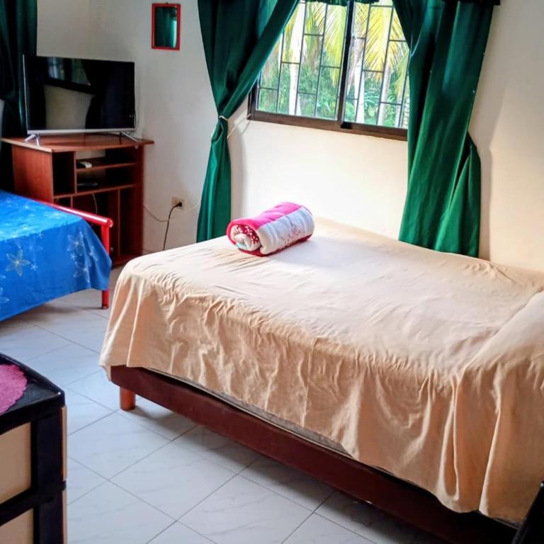 Cabaña Villa Gabi - Triple Room with Private External Bathroom - 1