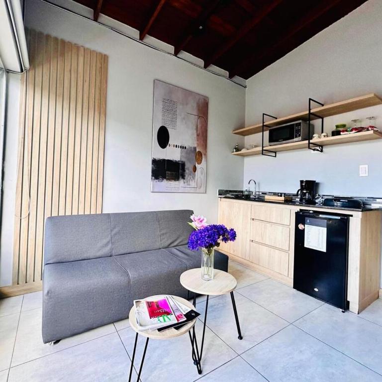 Modern Loft in Laureles, Medellín, with AC - Apartamento de 1 dormitorio - 1