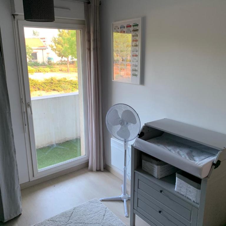 Modern City Center apartment with parking! - Appartement 2 Chambres - 38