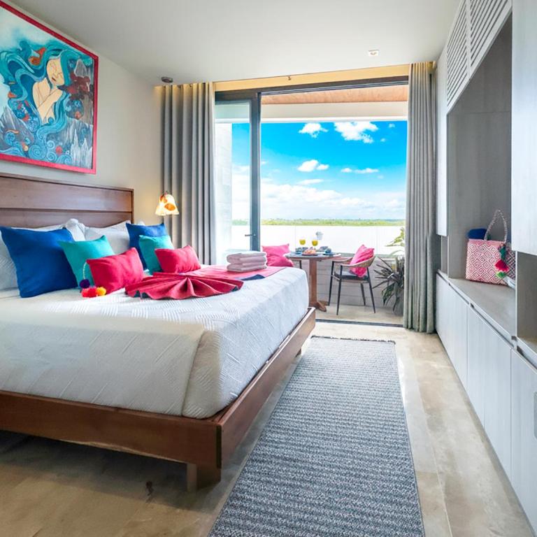 Casa La Aurora - Beachfront Studio and Rooftop Infinity Pool - Apartment - 1