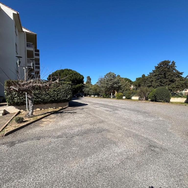 Bright studio sea and city center within walking distance - One-Bedroom Apartment - 5