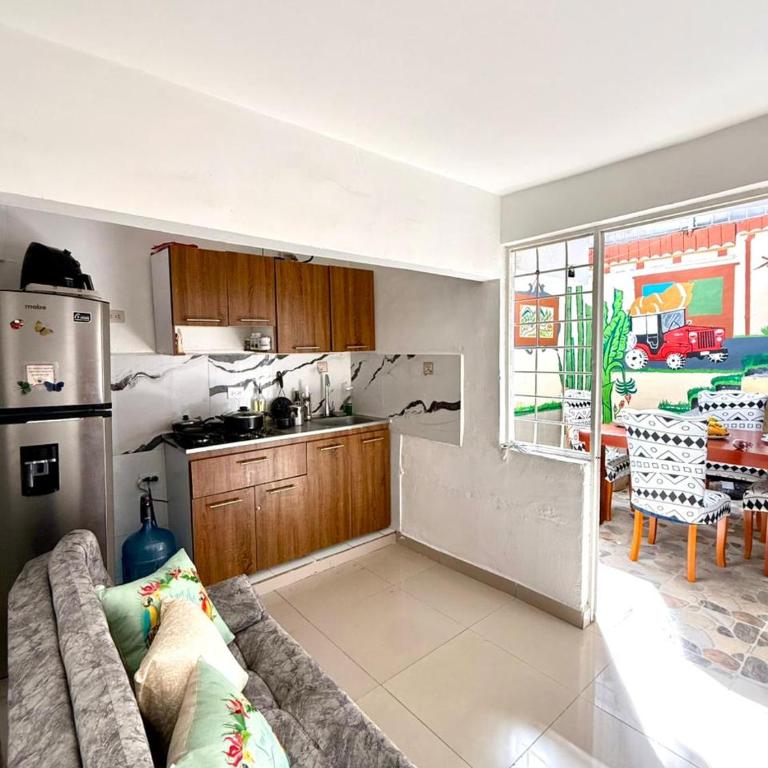 Casa 7 personas excelente ubicación parqueadero - Casa de 2 dormitorios - 1