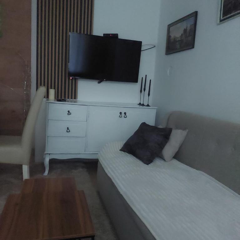 Apartman M - One-Bedroom Apartment - 5