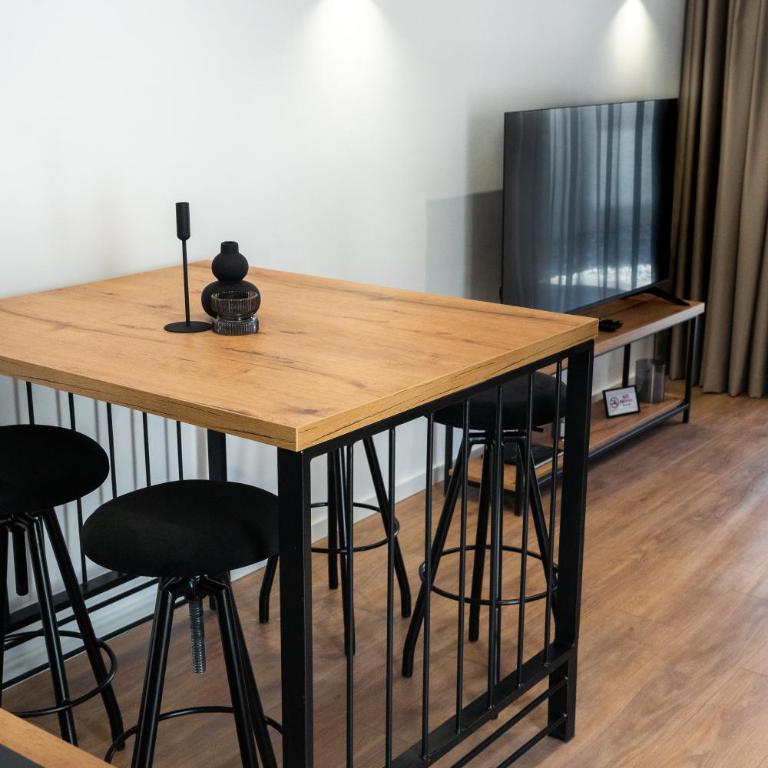 The Hill Aparthotel - Apartment - Split Level - 13