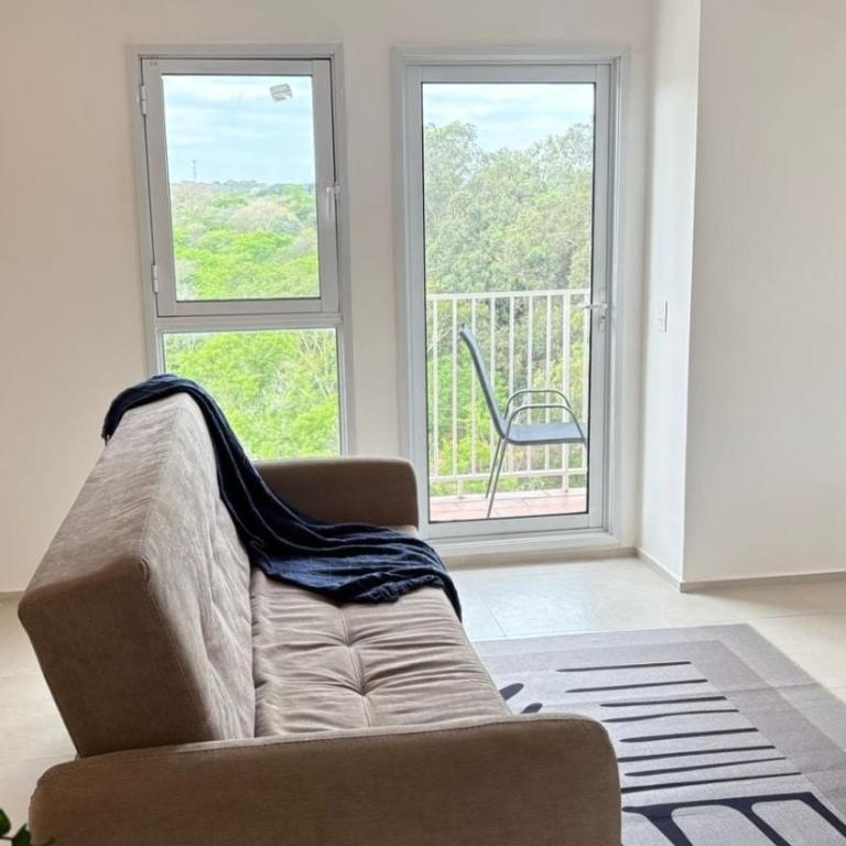 Monoambiente moderno con balcón, piscina en Luque - One-Bedroom Apartment - 40
