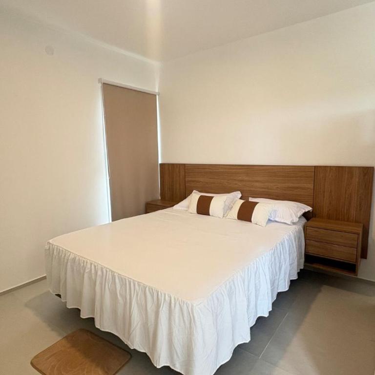Monoambiente moderno con balcón, piscina en Luque - One-Bedroom Apartment - 27