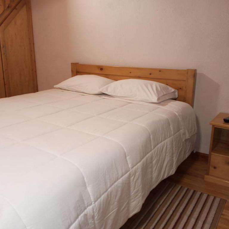 ATALLARO Hospedaje - Double Room with Two Double Beds - 3