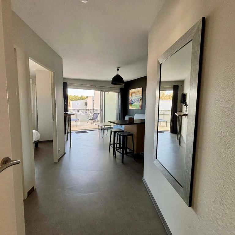Appartement PMR 2 Chambres, Face Plage, Piscine, Balcon, Pour 6 Personnes, Animaux Admis - FR-1-194-222 - Apartamento (6 adultos) - 13