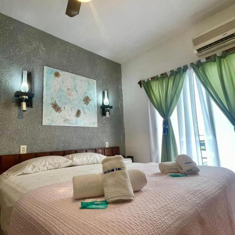 Hotel Pleno Sol - Deluxe Double Room (2 Adults + 1 Child) - 3