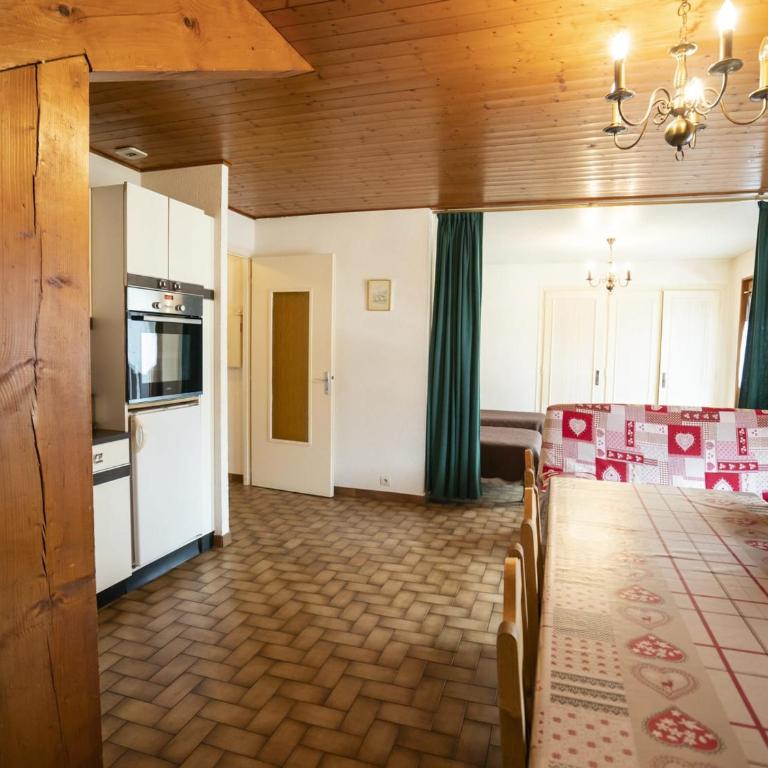 Appt Châtel 3 pièces, proche télécabine, balcon, parking - FR-1-676-30 - Appartement - 2