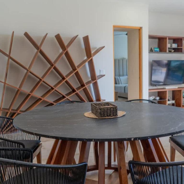 Everything Nearby Beach Pool Gym Tennis - Apartment - 13
