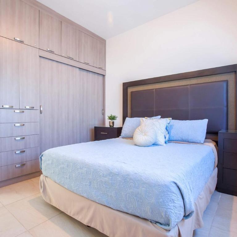 Family-Friendly House in Gated Community with Communal Pool - Vacation Home - 4