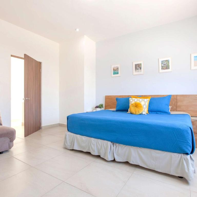 Family-Friendly House in Gated Community with Communal Pool - Vacation Home - 11