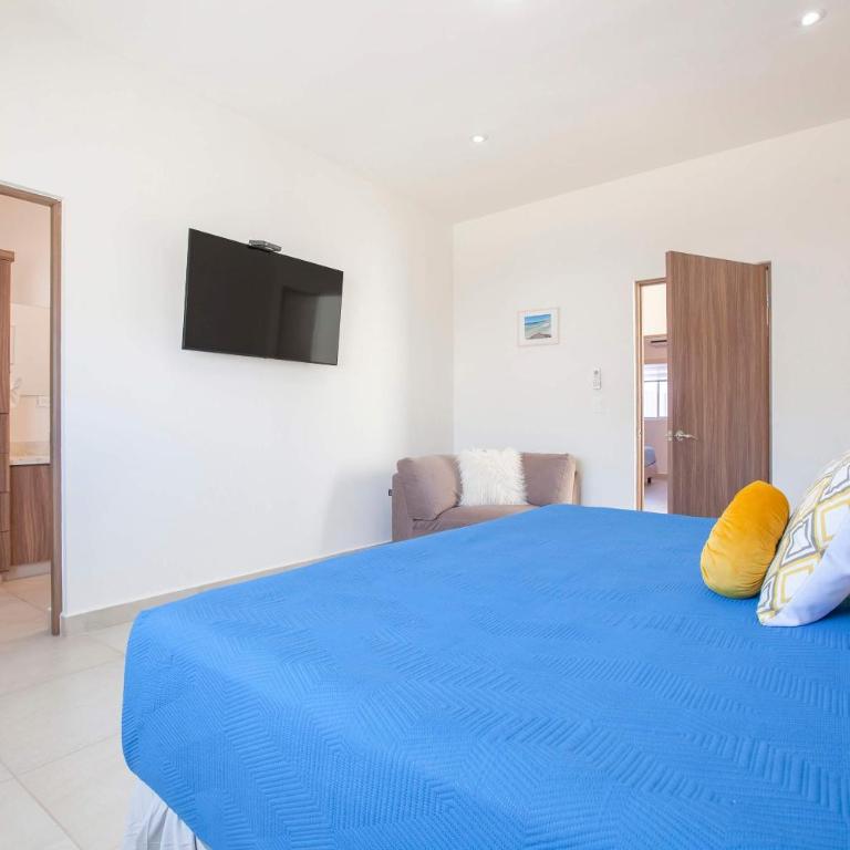 Family-Friendly House in Gated Community with Communal Pool - Vacation Home - 12