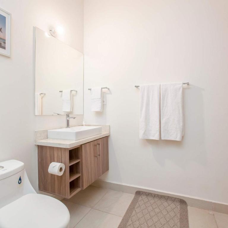 Family-Friendly House in Gated Community with Communal Pool - Vacation Home - 37