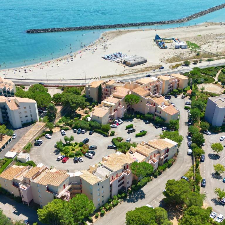 Joli 2 pièces avec jardinet, parking privé, à 100m de la plage - Sète - FR-1-338-540 - Apartment - 13