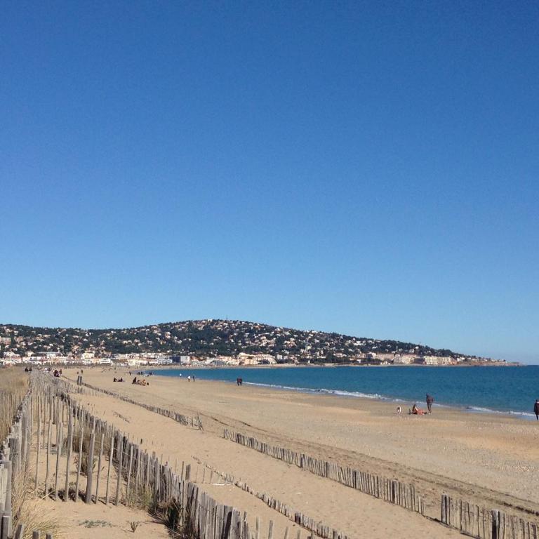 Joli 2 pièces avec jardinet, parking privé, à 100m de la plage - Sète - FR-1-338-540 - Apartment - 15