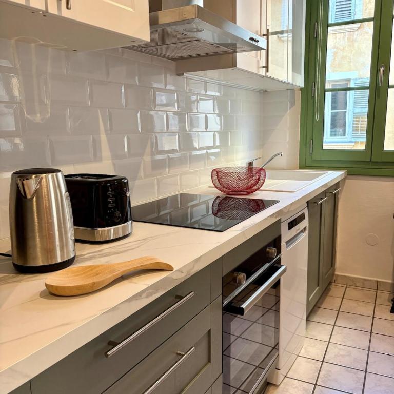 GRAND STUDIO à TOULON - One-Bedroom Apartment - 18