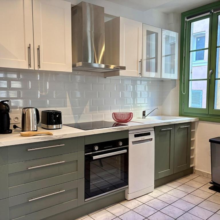GRAND STUDIO à TOULON - One-Bedroom Apartment - 14