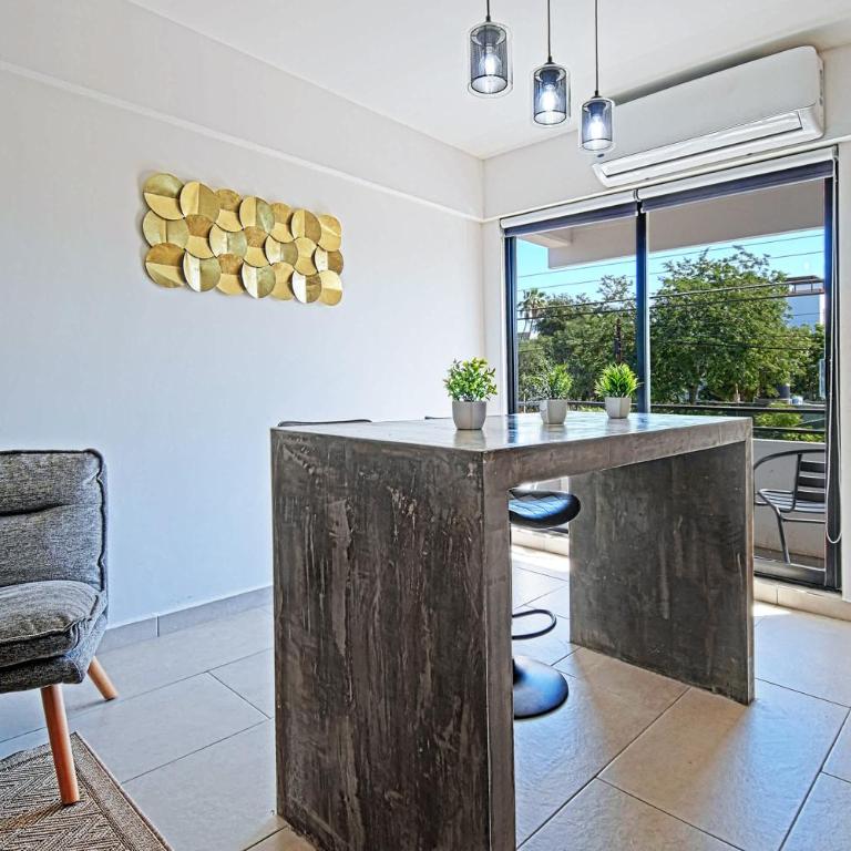 New apartment with communal pool steps from beach - Apartamento - 12