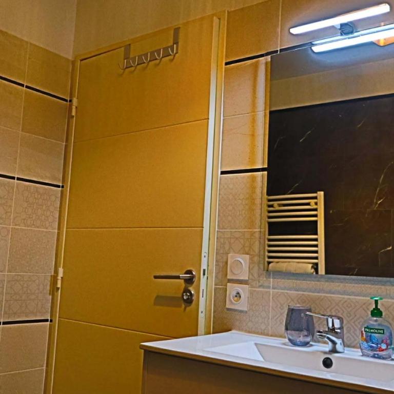 T2 Cosy au Pied de Monaco Parking Privé Petite Voiture - Appartement 1 Chambre - 13