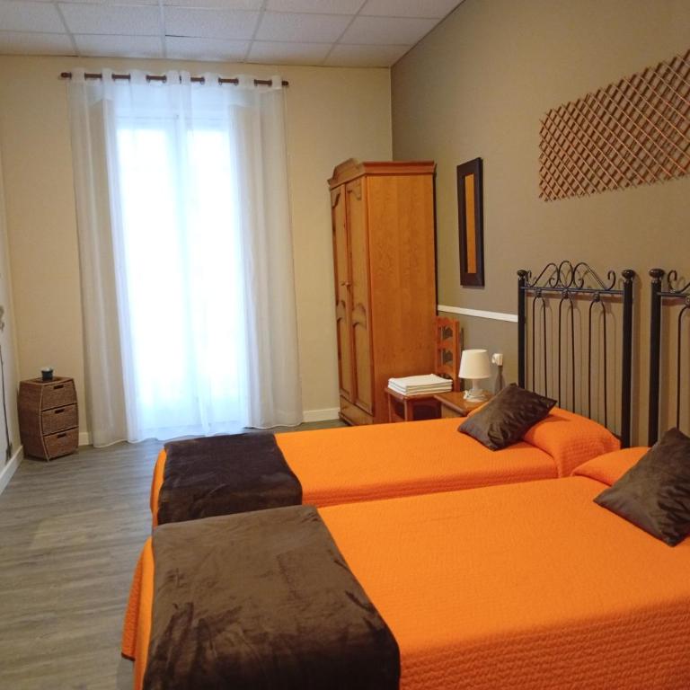 Hospedaje Don Pelayo - Habitación Doble con baño compartido - 2 camas - 7