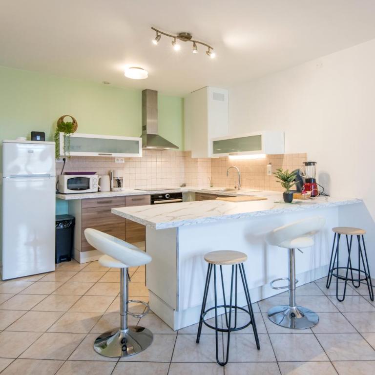 La citadine balcon, terrasse, fibre, centre-ville - Appartement 2 Chambres - 2