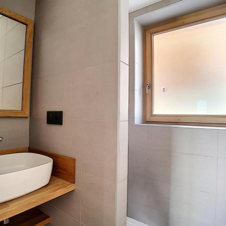 Chalet 2000 - Appartement neuf · Proche des pistes · Balcon · Jacuzzi MAE-0834 - Appartamento - 8