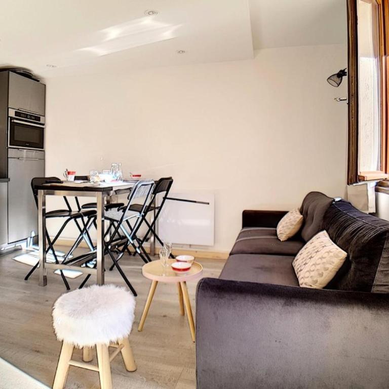 Résidence Boedette D - Appartement rénové · Départ et retour skis aux pieds · Balcon MAE-6874 - Apartment - 8