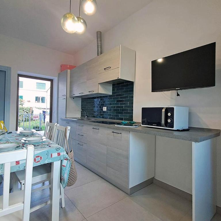 Le Maree Marina - Appartamento con 2 Camere da Letto - 8