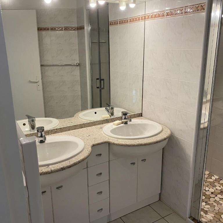 Eden parc 35 by agence bru - Villa con Piscina Privata - 9