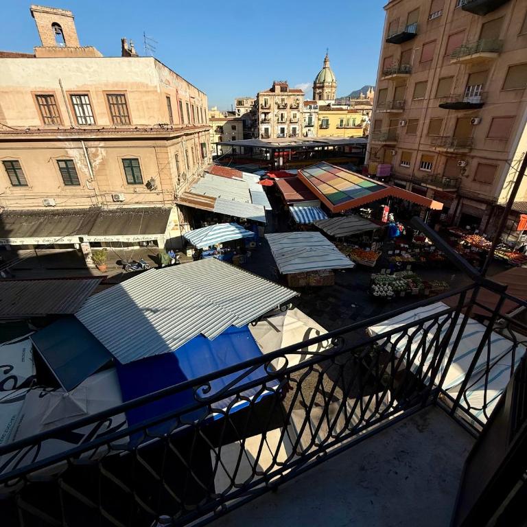 Yell-O Ballarò - Market View & Quiet Stay - Appartamento Deluxe con 1 Camera da Letto e Vista Città - 3