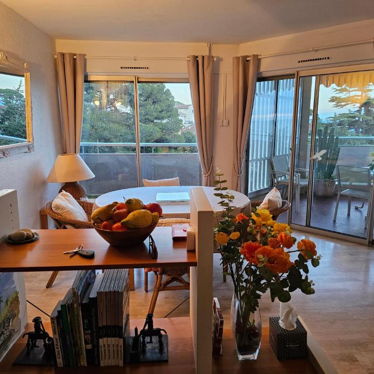 Charmant 2 pièces vue mer - Appartement - 8