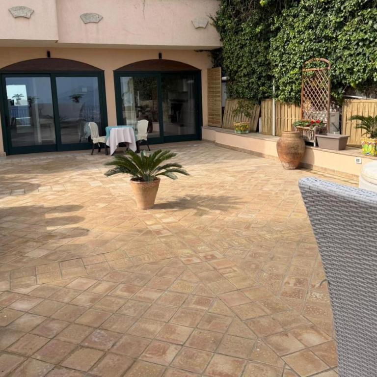 Domus SIRAMI - One-Bedroom Apartment - 1