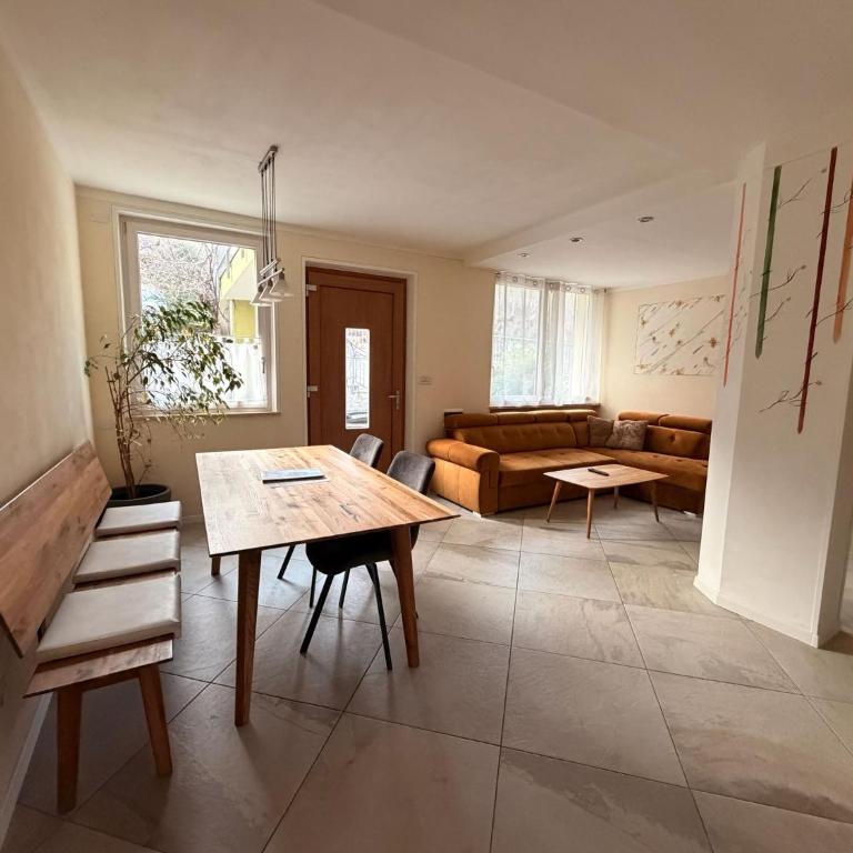 Ferienwohnungen Niederhof - Two-Bedroom Apartment with Private Whirlpool - 2