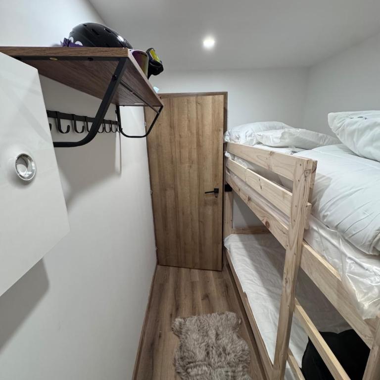 Appart 4 couchage sur les pistes Vars les claux - Appartement 2 Chambres - 12