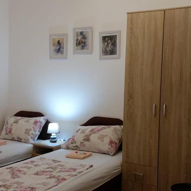 Guest house Lackovic - Dvokrevetna Soba sa Zasebnim Krevetima - 4