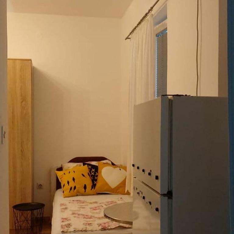 Guest house Lackovic - Trokrevetna Soba - 1