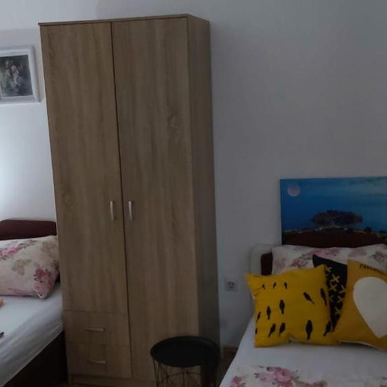 Guest house Lackovic - Trokrevetna Soba - 4