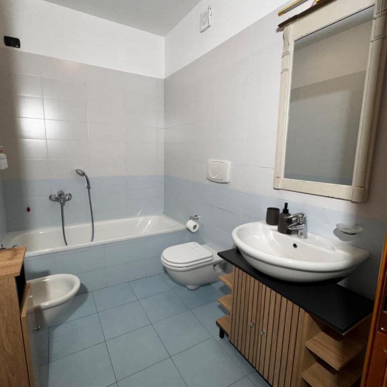 Beautiful apartment with garden - One-Bedroom Apartment - 7