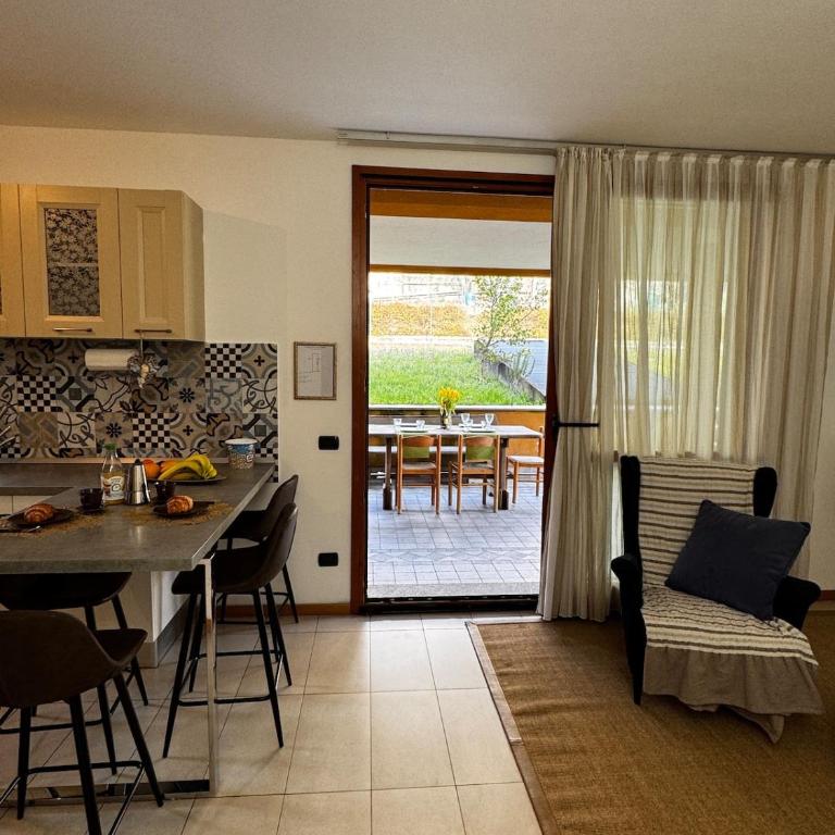 Beautiful apartment with garden - One-Bedroom Apartment - 8