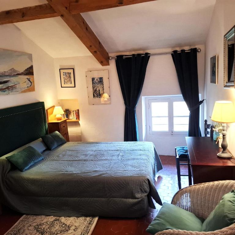 Domaine du Paraïs B&B - Chambre Double - Vue sur Montagne - 2