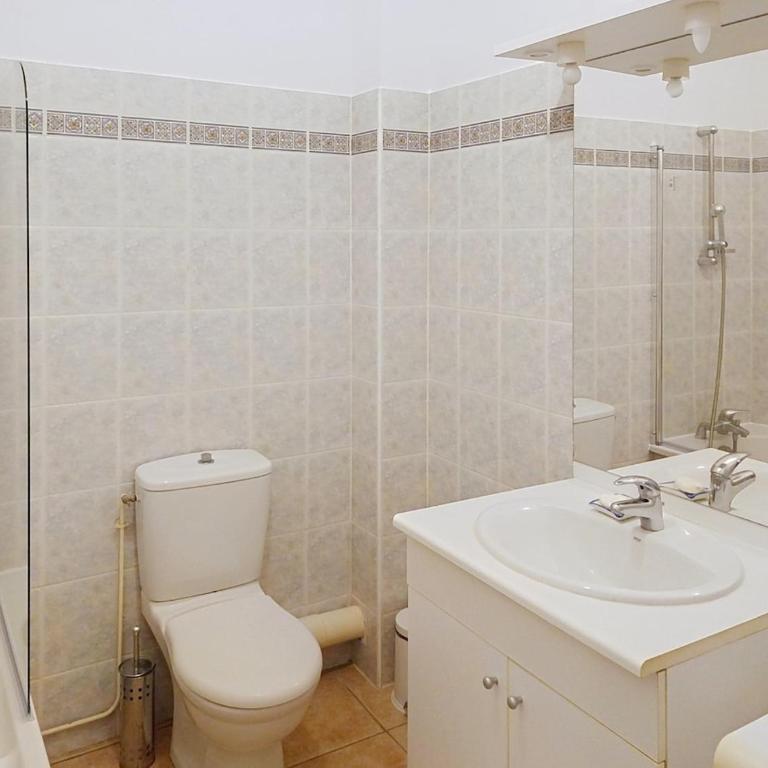 Appartement F2 devant les Thermes - Appartamento con 1 Camera da Letto - 7