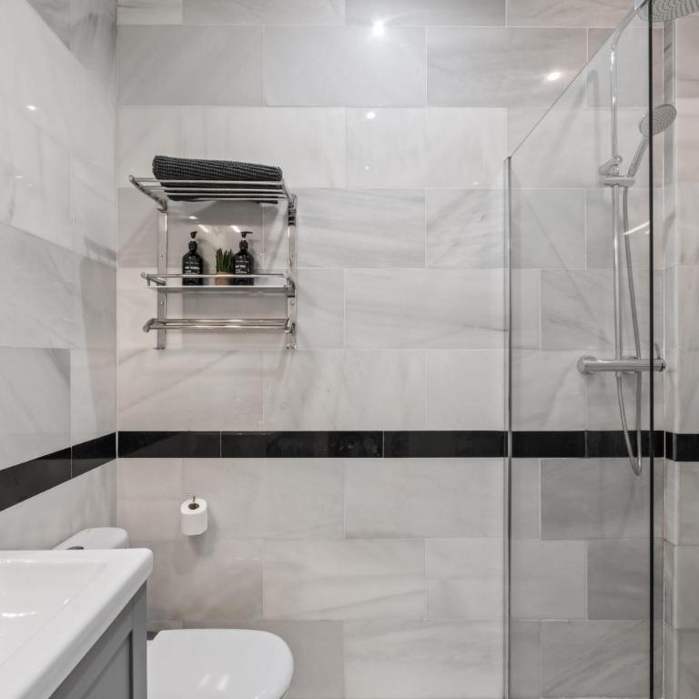 CHARLOT Center Apartment II by SunCastle apartamentos - Two-Bedroom Apartment - 9