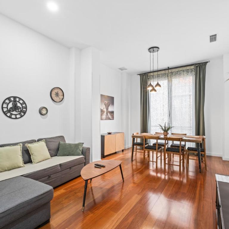 CHARLOT Center Apartment II by SunCastle apartamentos - Two-Bedroom Apartment - 3