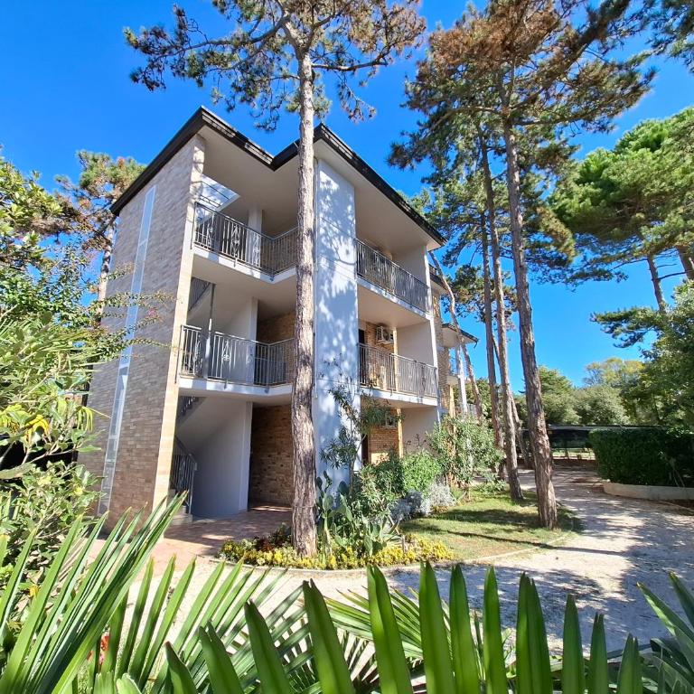 Flora - Two-Bedroom Apartment - 1