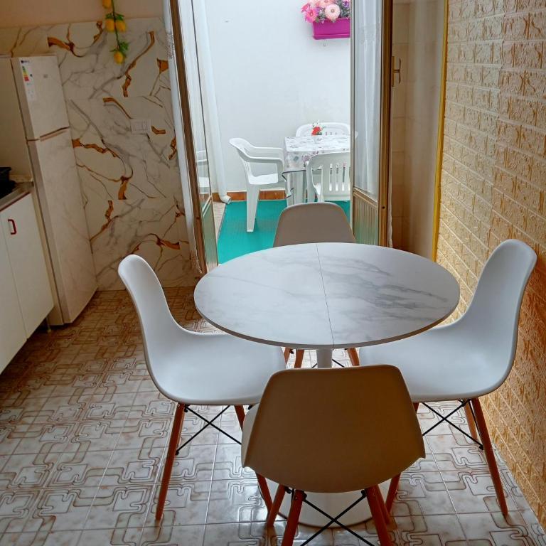 Casa vacanze da Giusy Sicilia bedda Avola - Casa con 2 Camere da Letto - 3