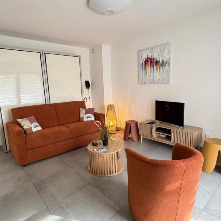 Studio cosy et lumineux - séjour idéal -parking - Studio with Terrace - 2