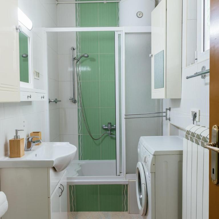 Belgrade Retro City Center Apt - One-Bedroom Apartment - 22